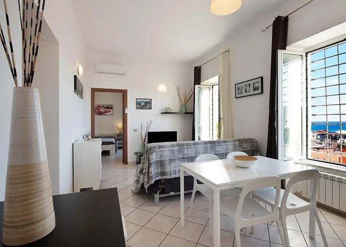 Trilocale In Vista Mare 2 * Varazze